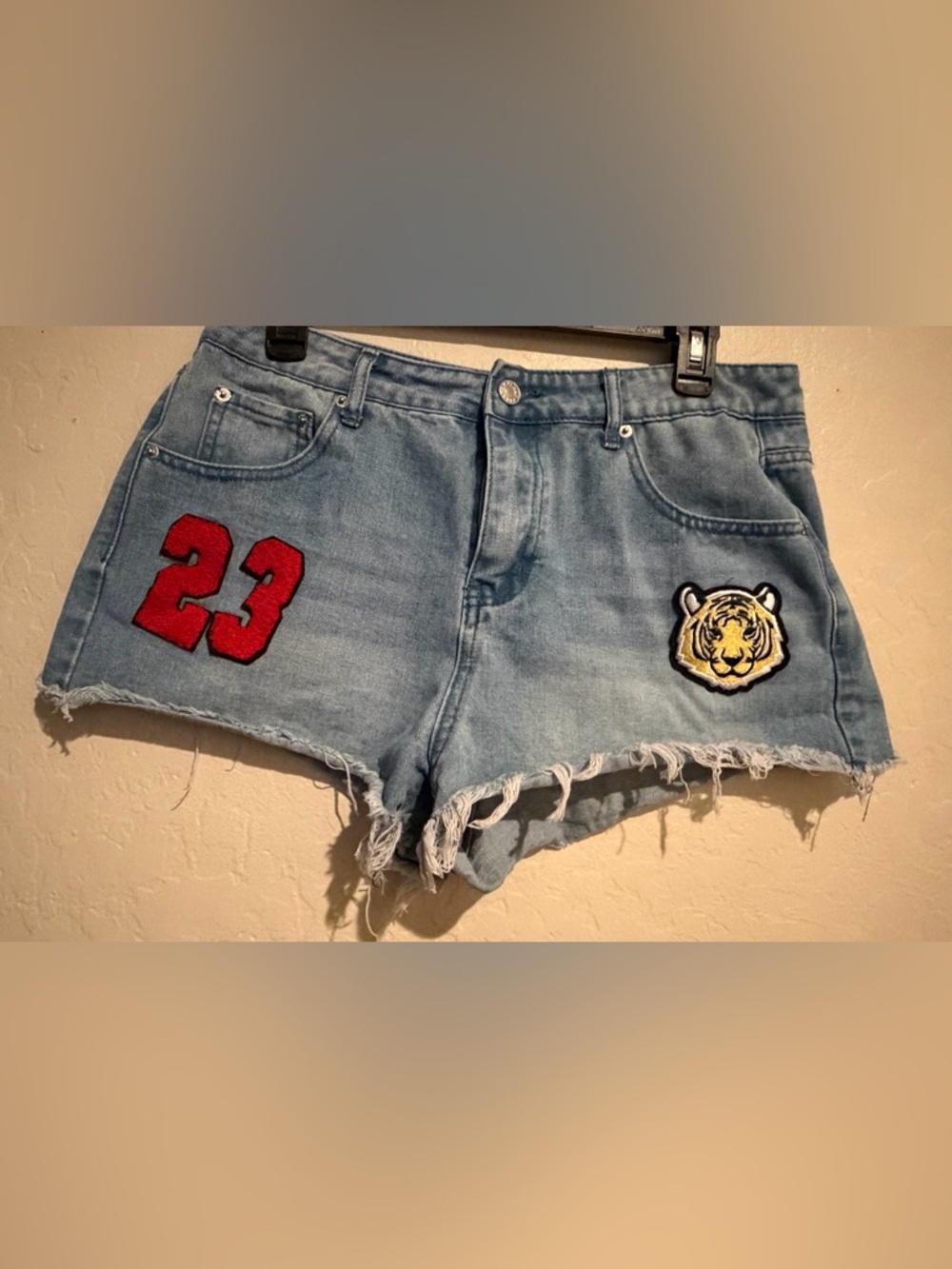 J For Justify Denim Cutoff Distressed Patch Tiger High Rise Jean Shorts- Size 11